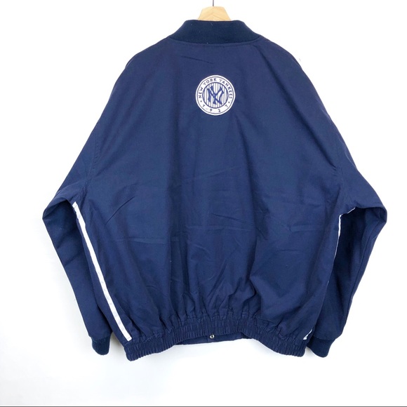 NY Yankees Blue Jacket Cooperstown Collection - Picture 9 of 10